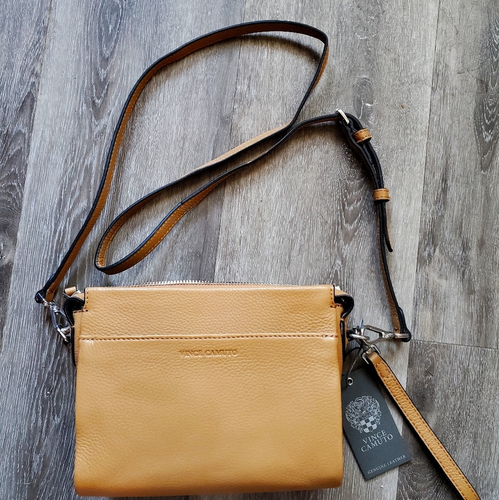 NWT Vince Camuto *BRY* Crossbody / Wristlet